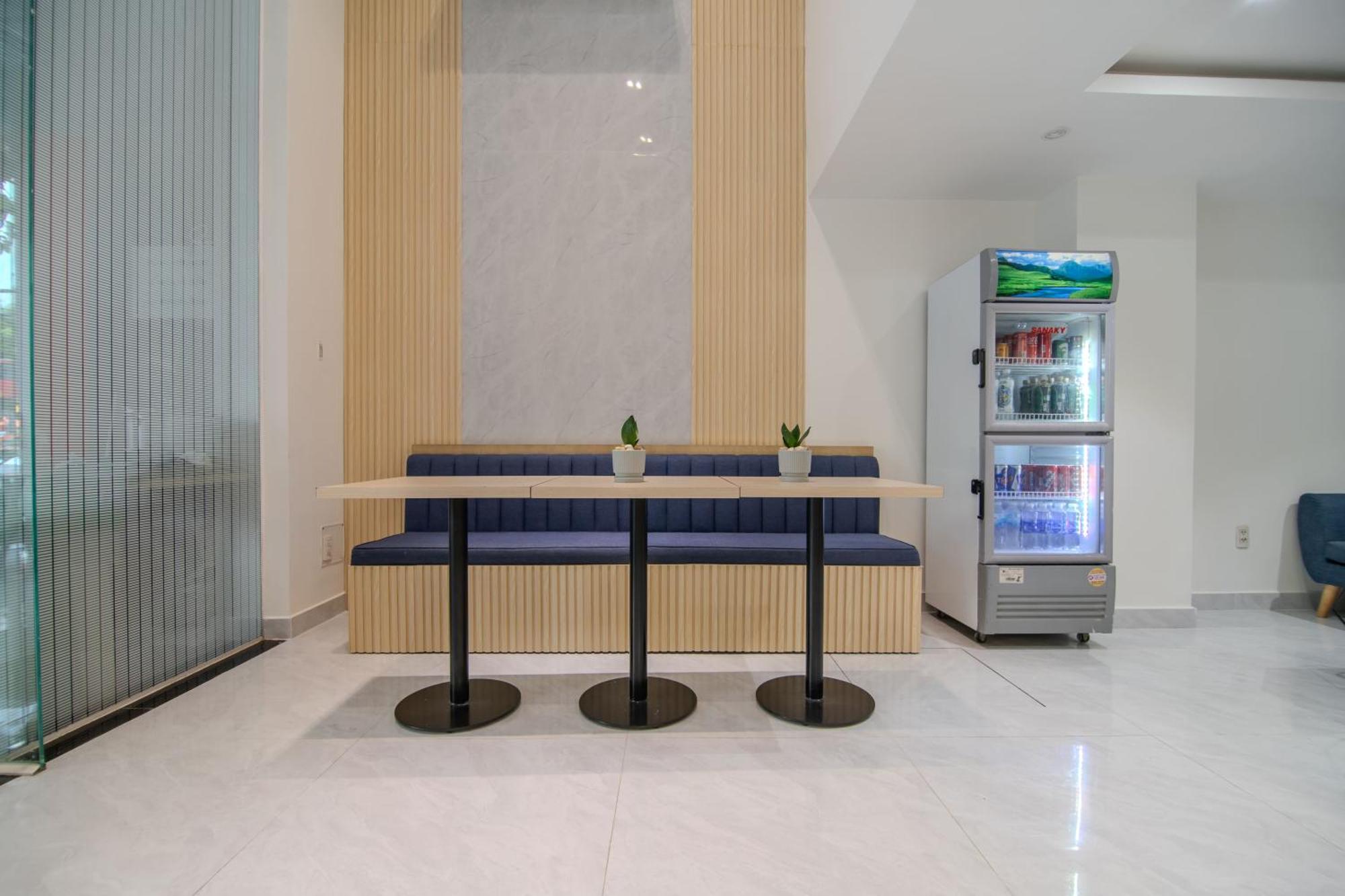 Bin Bin Hotel 6 - Near Secc D7 Хошимин Екстериор снимка