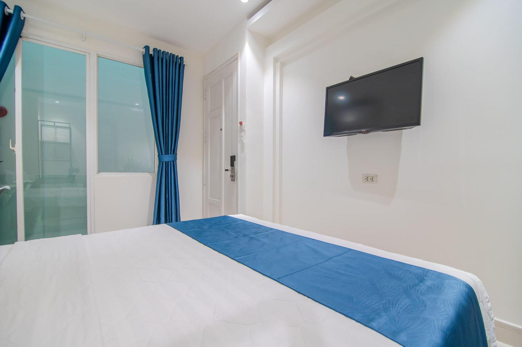 Bin Bin Hotel 6 - Near Secc D7 Хошимин Екстериор снимка