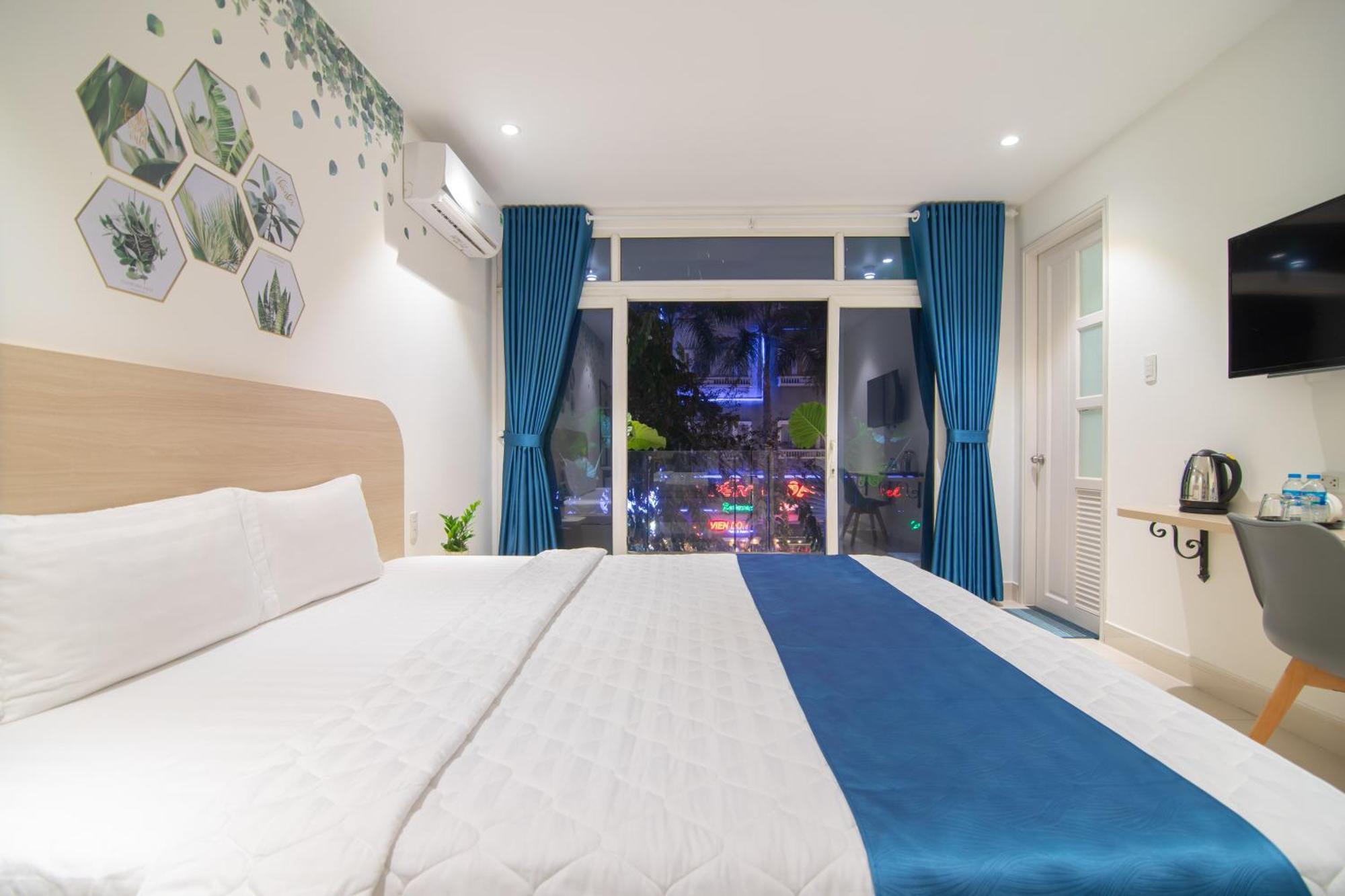 Bin Bin Hotel 6 - Near Secc D7 Хошимин Екстериор снимка